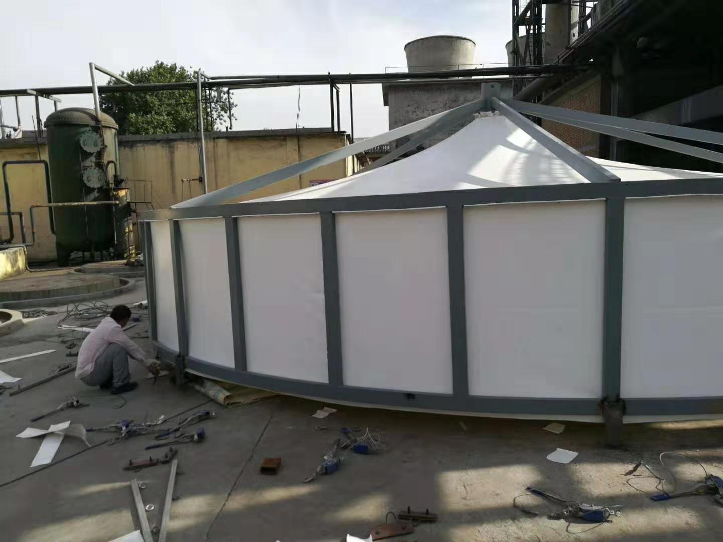 隨動(dòng)式污水池加蓋密封罩與固定式加蓋相比，有哪些特點(diǎn)