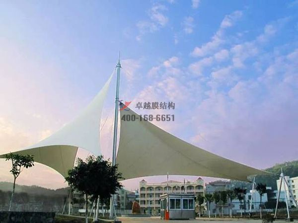 衡陽張拉<font color='red'>膜結(jié)構(gòu)景觀</font>設(shè)計(jì)施工【案例圖片】 　　