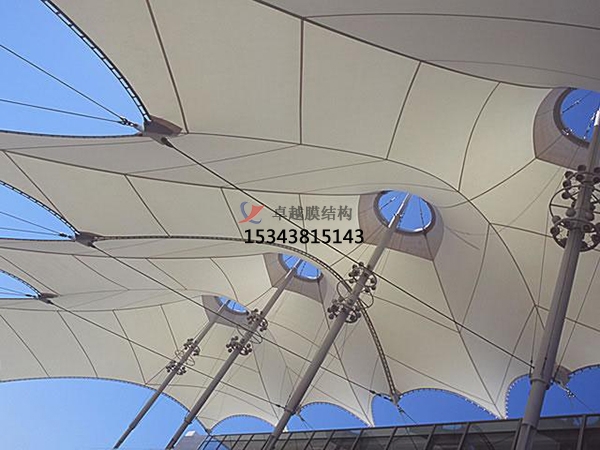 膜結(jié)構(gòu)多少錢一平方？