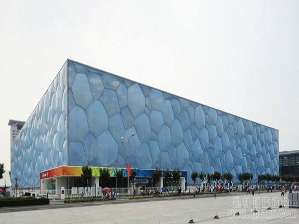 ETFE膜結(jié)構(gòu)充氣系統(tǒng)是怎么工作的？