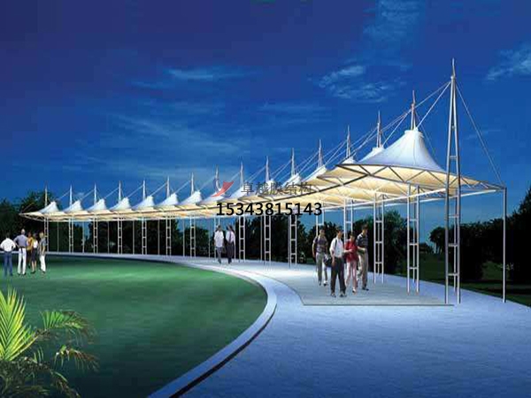  高爾夫球場膜結(jié)構(gòu)是怎么安裝得？