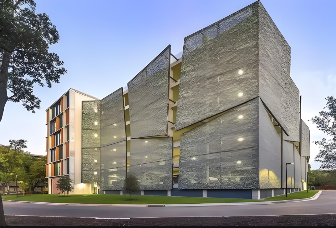 索膜結(jié)構(gòu)安裝工程什么樣？