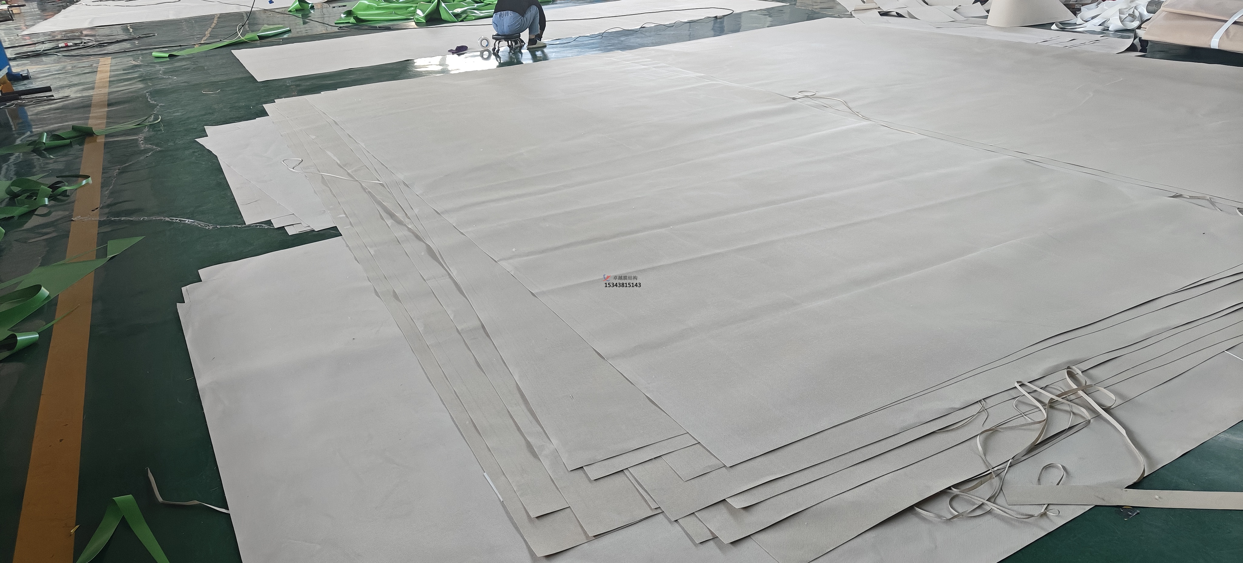 PTFE膜材的裁剪加工過(guò)程